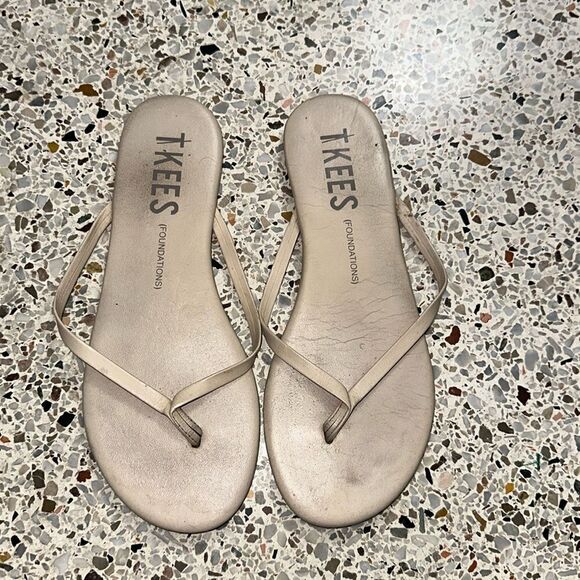 TKEES foundations tan beige nude flip flops thong sandals 7 - Picture 1 of 3